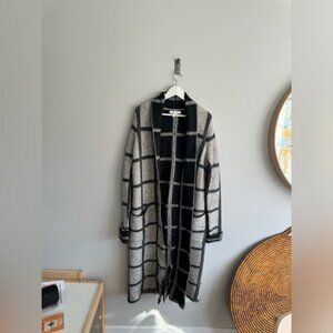 Ellen Tracy small chunky wrap long cardigan